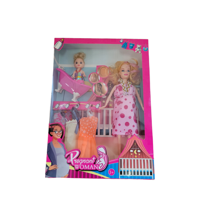 Muñeca con accesorios en cajita