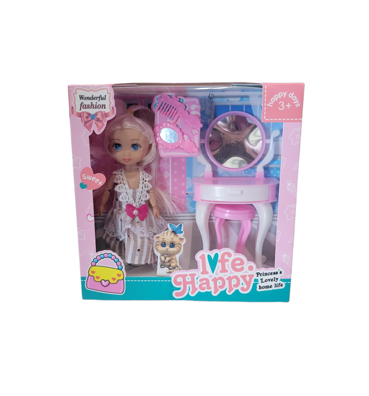 Muñeca con accesorios en cajita