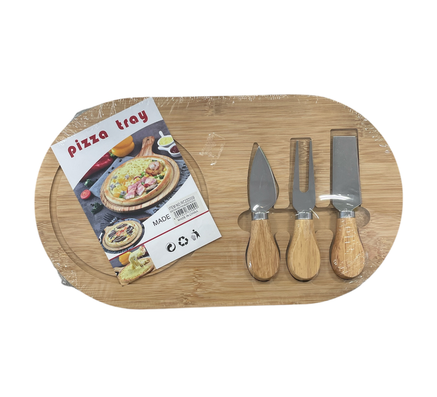 tabla de madera con 3 cortadores