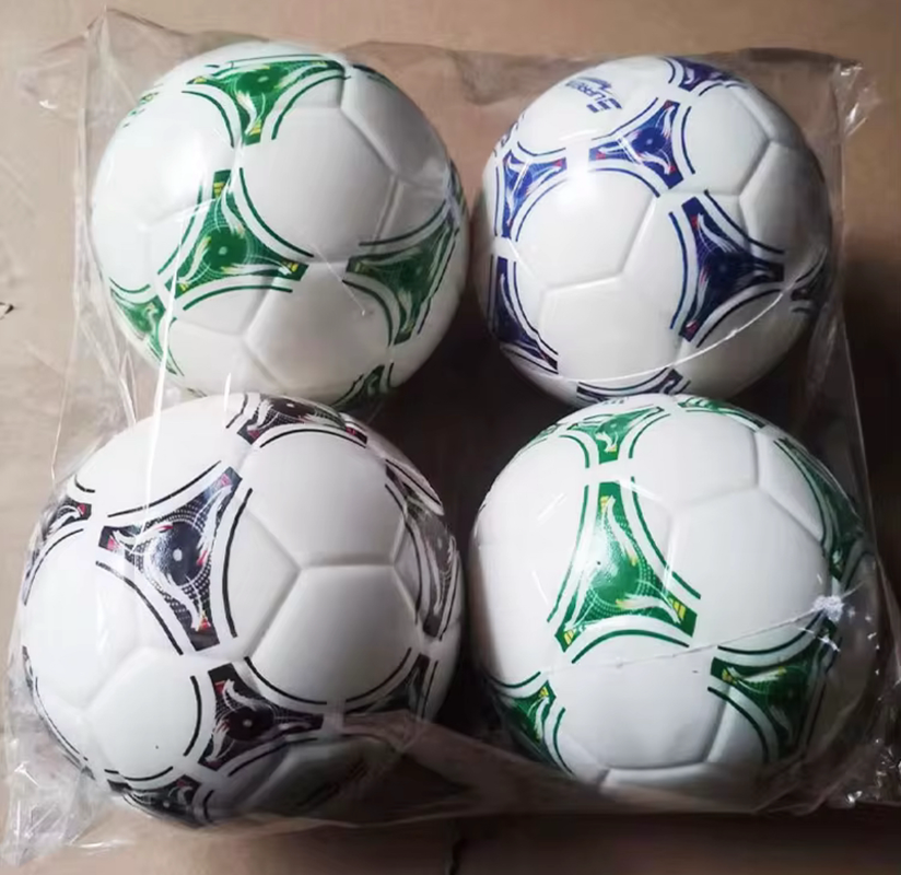 PAQ.DE 4 PELOTAS DE FOMY