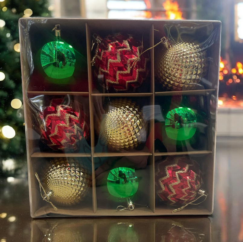 caja de 9 esferas navideñas