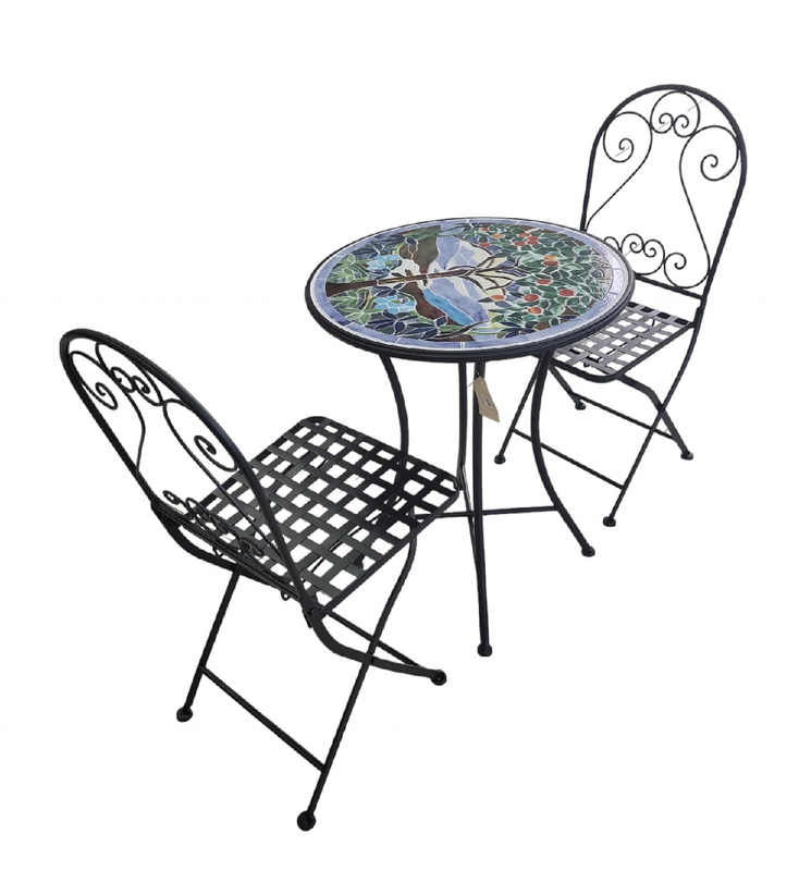 Mesa con 2 sillas de metal para jardin